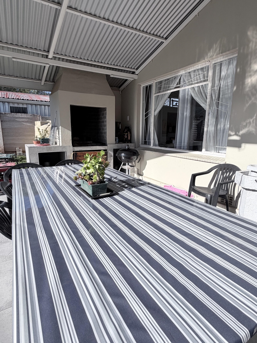 3 Bedroom Property for Sale in Bergsig Eastern Cape